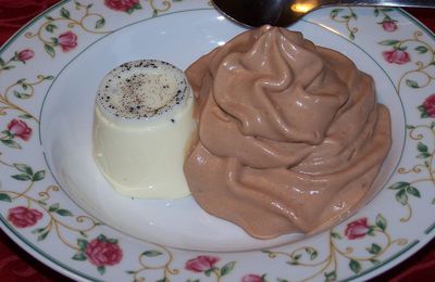 Panna Cotta à la vanille et sa chantilly au nutella