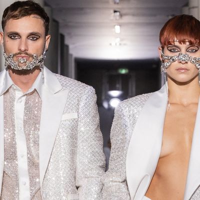 Video Defile On Aura Tout Vu Couture 2024 Illusions 