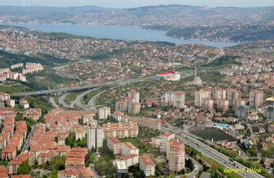 DU HAUT DE LA TOUR SAPPHIRE, A ISTANBUL