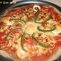 Pizza maison du dimanche soir...Poivron, Courgettes et dés de Poulet
