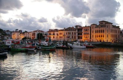 l'aventurier au port de st jean de Luz