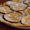 Tarte fine aux aubergines et chèvre frais