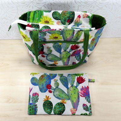 Cabas et pochettes assorties