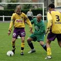 DEVANT GAUCHY, L'U.S BHT PEAUFINE SES RÉGLAGES : 2-2. 