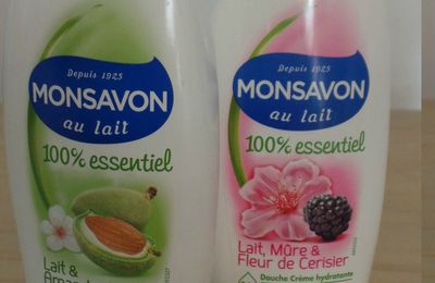 Gel douche hydratant MONSAVON au lait 100 % essentiel: amande douce, mûre & fleur de cerisier