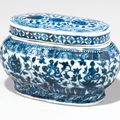 A blue and white oblong box and cover, Hongzhi period (1488-1505)