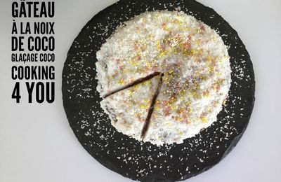 Gâteau à la noix de coco, glaçage coco