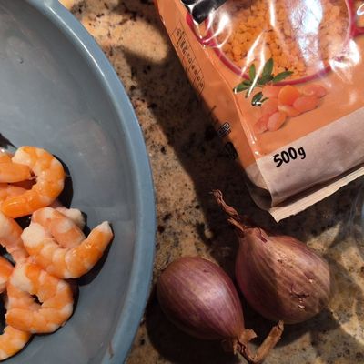 Crevettes et lentilles corail en verrine