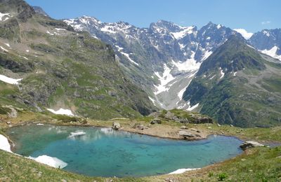 LAC LAUZON, LAC BLEU, REFUGE du PIGEONNIER