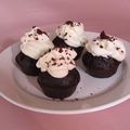 Cupcakes au chocolat avec chantilly divin!