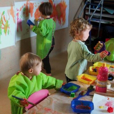 Ateliers assmat et crèche 2015 -2016 avec Solène