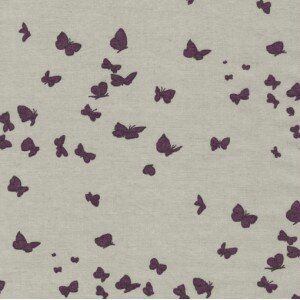 Une Swan et des papillons de brume