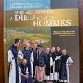 BD UNE VIE DONNEE AUX DIEUX ET AUX HOMMES/BD, Editions du Signe