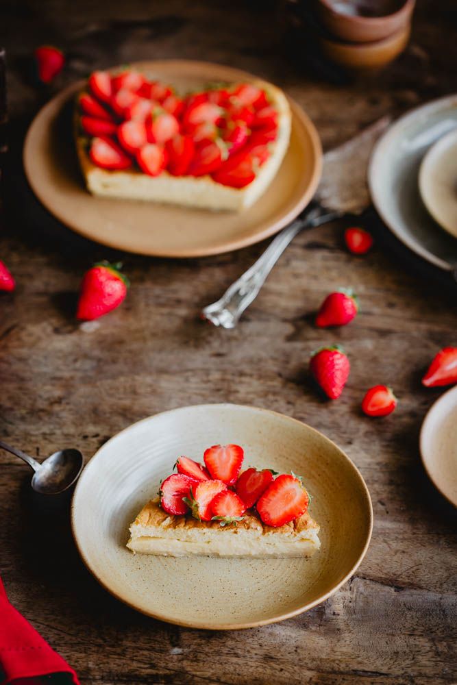 gateau magique, gateau à la vanille, fraises du périgord, recette de printemps, dessert aux fraises, recette facile, dessert de saison, dessert pour la fete des meres
