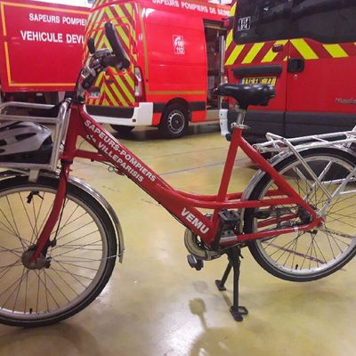 ambulance vélo de premiers secours