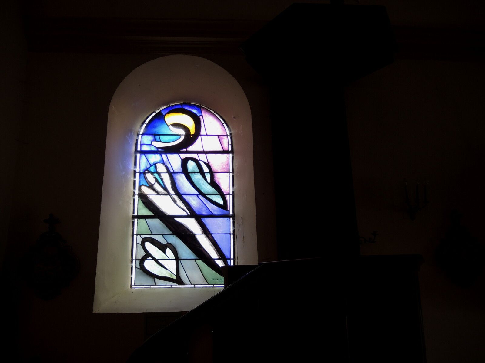 Préporché, église Saint Pierre, vitrail, hiver (58)