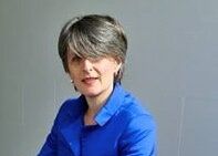 Cheveux colorés ou cheveux gris ?