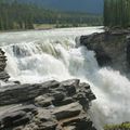 15  Les Rocheuses Athabasca falls et glacier