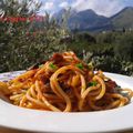 Spaghettis au poulpe et sauce tomate- Les recettes de Enzo