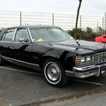 La Pontiac bonneville brougham 4door sedan de 1977 (23ème Salon Champenois du véhicule de collection)