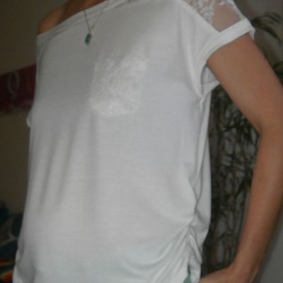 T-shirt jersey et dentelle