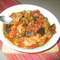 POULET AUX AUBERGINES ET AUX TOMATES