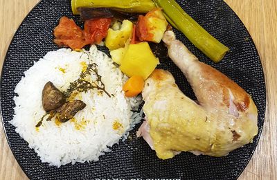 POULET FERMIER  RÔTI AUX ÉPICES ET LÉGUMES 