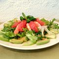 Salade aux crevettes, avocat, pamplemousse & pomme verte