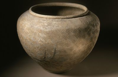 Jar (Guan) with Textured Surface, Eastern Zhou dynasty, Warring States period or early Western Han dynasty, about 300-100 BC