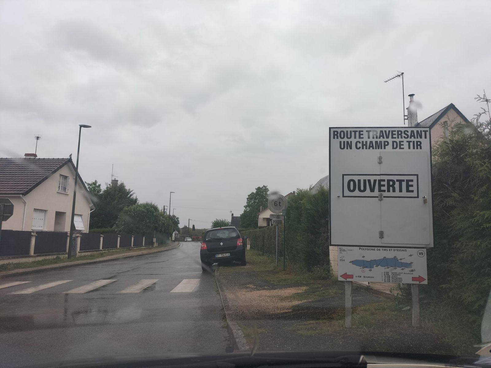 Soye-en-Septaine, entrée en terrain militaire (18)
