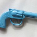 REVOLVER MARQUE PYRO PLASTICS