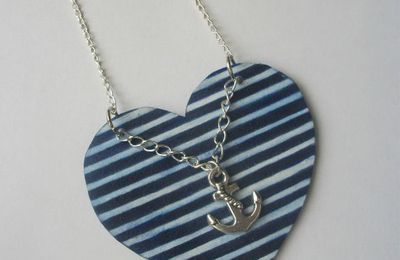 Collier coeur océan plastique fou