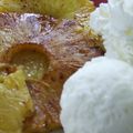 Ananas poêlé à la cannelle et sa boule de glace à la noix de coco...