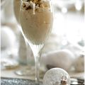 Une verrine de mousse de nougat éclats de pistache.....Une verrine "so chic"