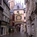  Rouen, le  Gros Horloge, ses fontaines