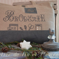 Sac " Ma Broderie " Broderie fait main Bouton en