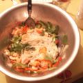 Salade crevettes, vermicelles de riz et coriande
