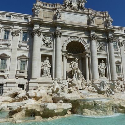 "IL PARAIT QUE C'EST LA DOLCE VITA..."