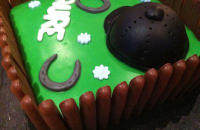 Gâteau d'anniversaire d'une fan de chevaux 