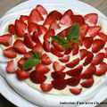 Pavlova au chocolat blanc et fraises, jus de fraises à la menthe et à l'huile d'olive