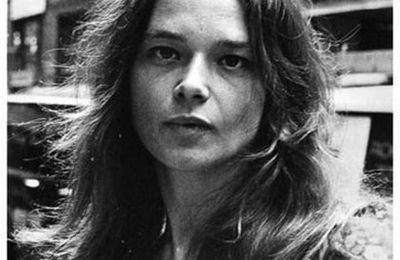 Anna Waldman (1945 -) : Vers à un ami célèbre / Lines to a Celebrated Friend