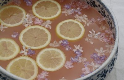 Limonade (ou citronnade) au lilas