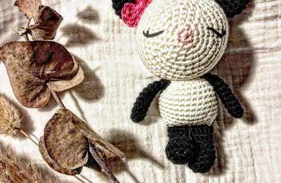 - JOLIE PANDA -