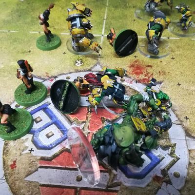 Vis à vis : fortunes diverses