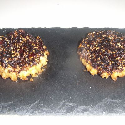 Minitatins de poivrons,tapenade et sésame