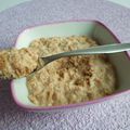 porridge diététique saveur érable avec céréales aux sons d'avoine et de blé et avec yaourt 