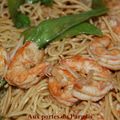 Nouilles chinoises aux crevettes, miel et gingembre