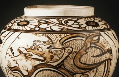 Chinese ceramics from the Los Angeles County Museum of Art on view at the Vincent Price Art Museum