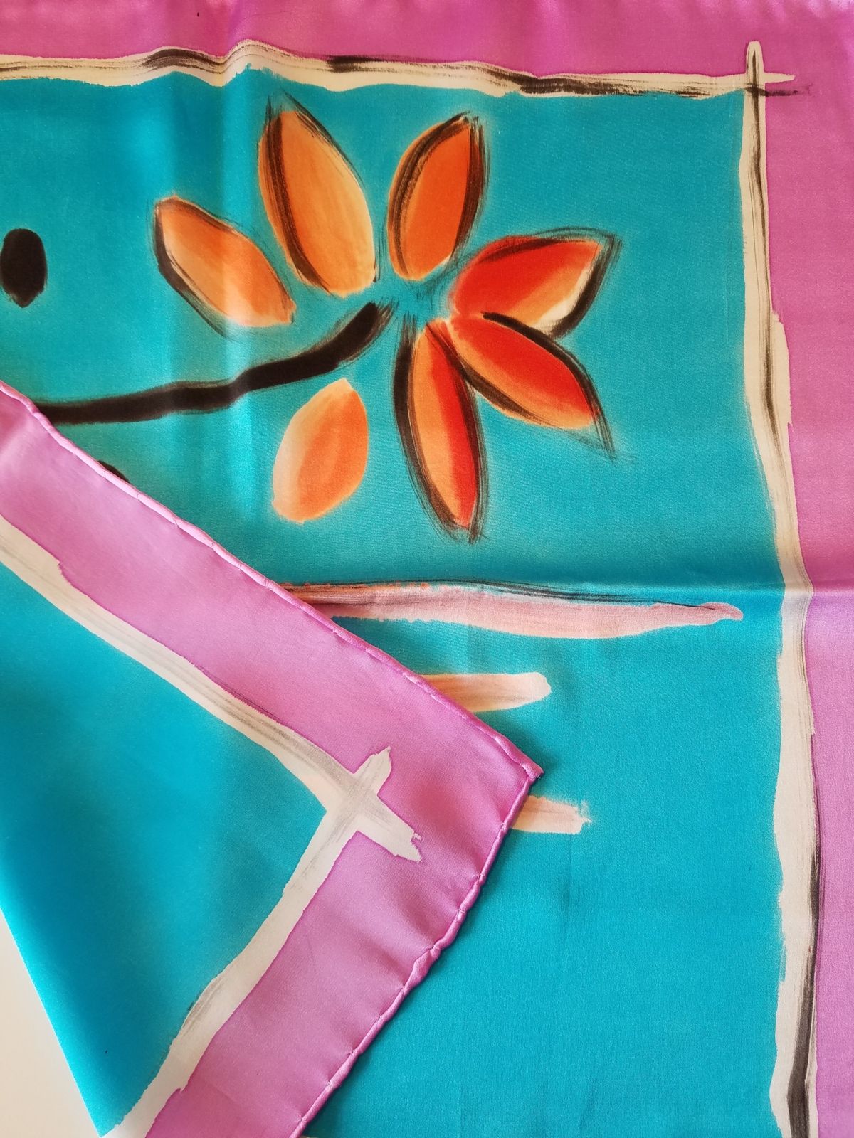 Bandana peint-main, crêpe-satin de soie
