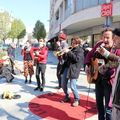 CLAMEUR DE HARO contre l'interdiction de jouer de la musique en soutien aux Gilets Jaunes dans le centre-ville de CAEN!